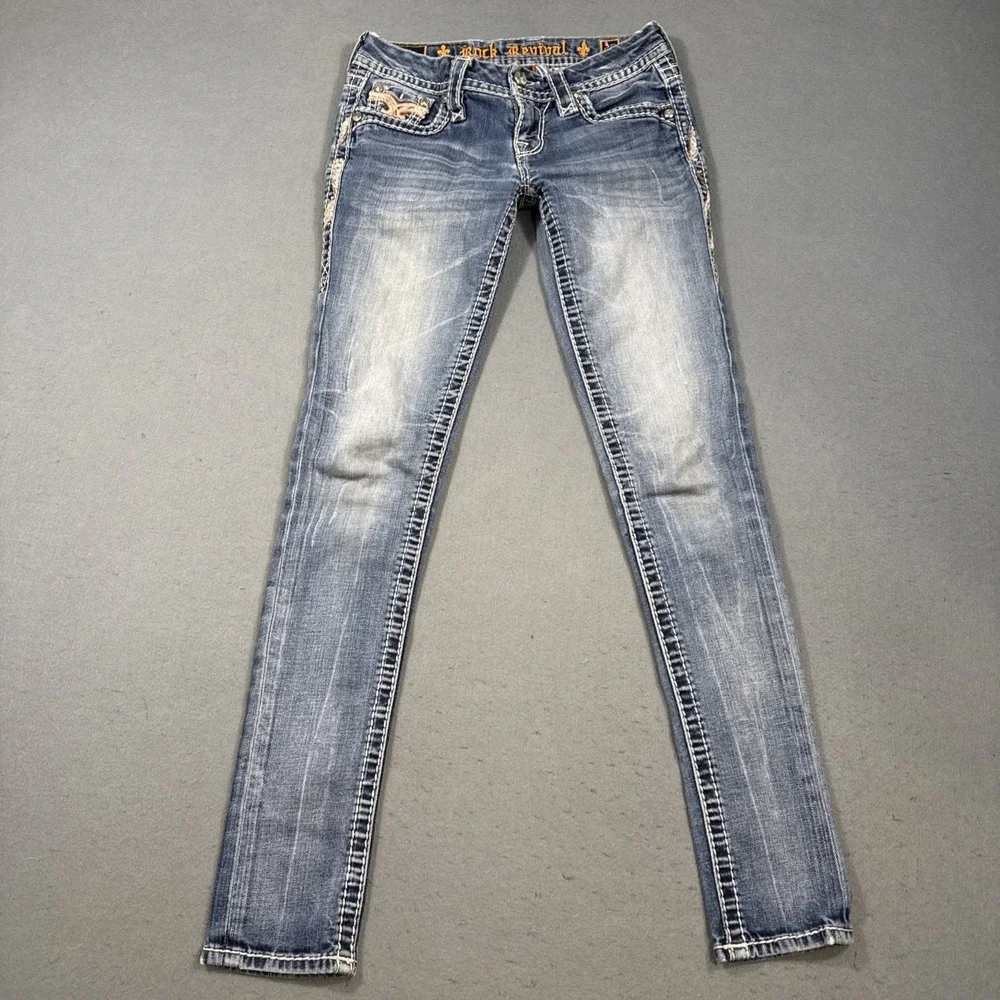 ROCK REVIVAL Yui Skinny Stretch Jeans Women's 25 rhinestones RARE COLOR WHISKERS - Picture 3 of 10